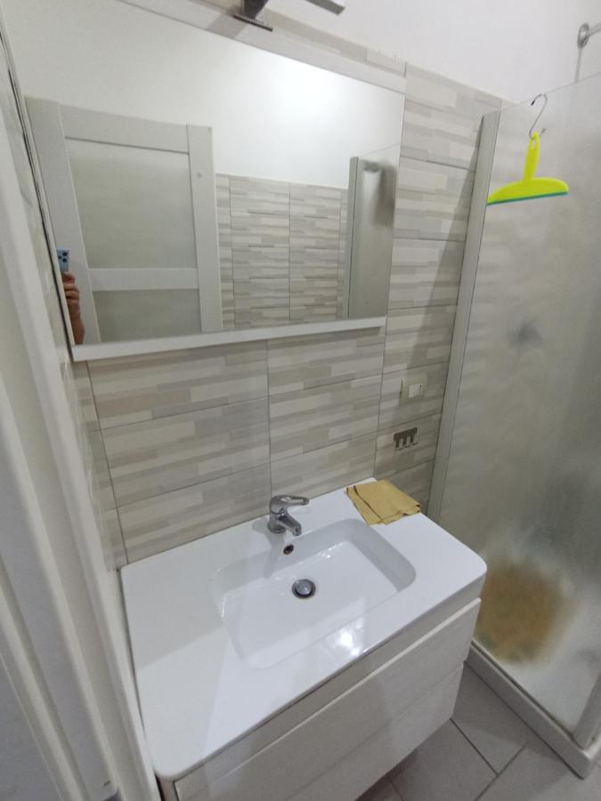 Apartament Famagosta Milano Apartamento Exterior foto